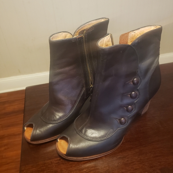 open toe timberland boots